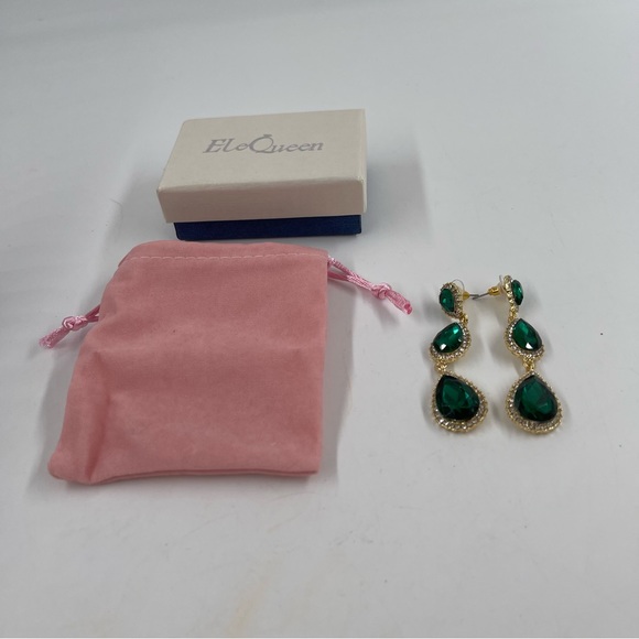 EleQueen Women’s Gold Tone Green Austrian Crystals Tear Drop Pear Drop Earrings - Picture 3 of 6